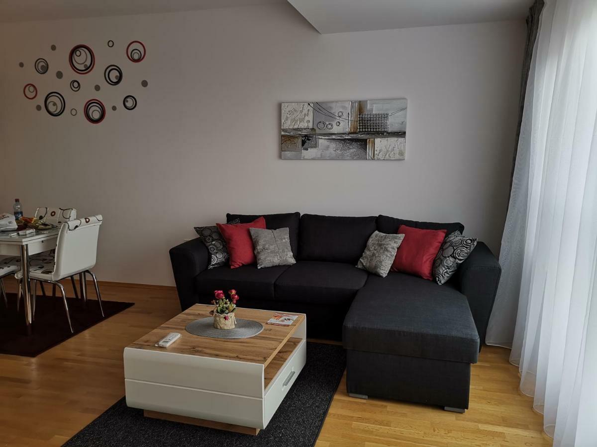 Cozy Apartment By The Sea 산콘스탄틴앤헬레나 외부 사진